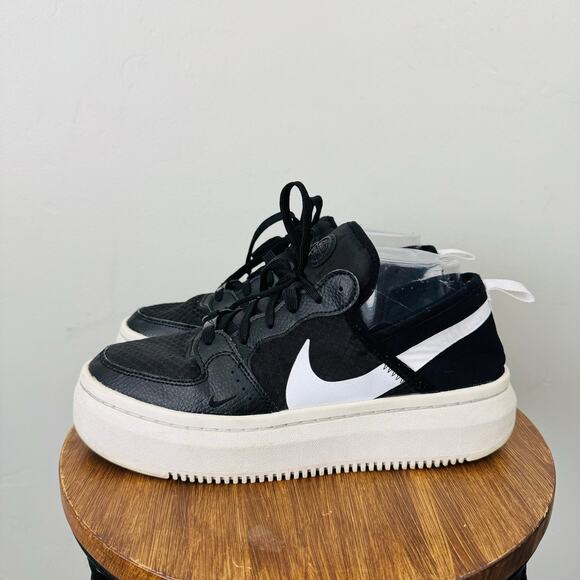 Nike Black And White Court Vision Alta Low Sneakers Women’s Size 9 - Picture 1 of 9